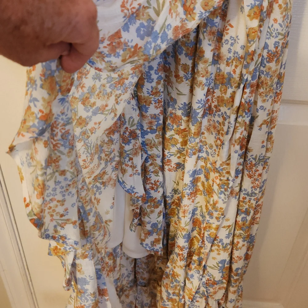 Floral Print Maxi Dress - Picture 10 of 11